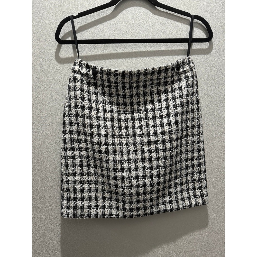 White House Black Market Houndstooth tweed skirt